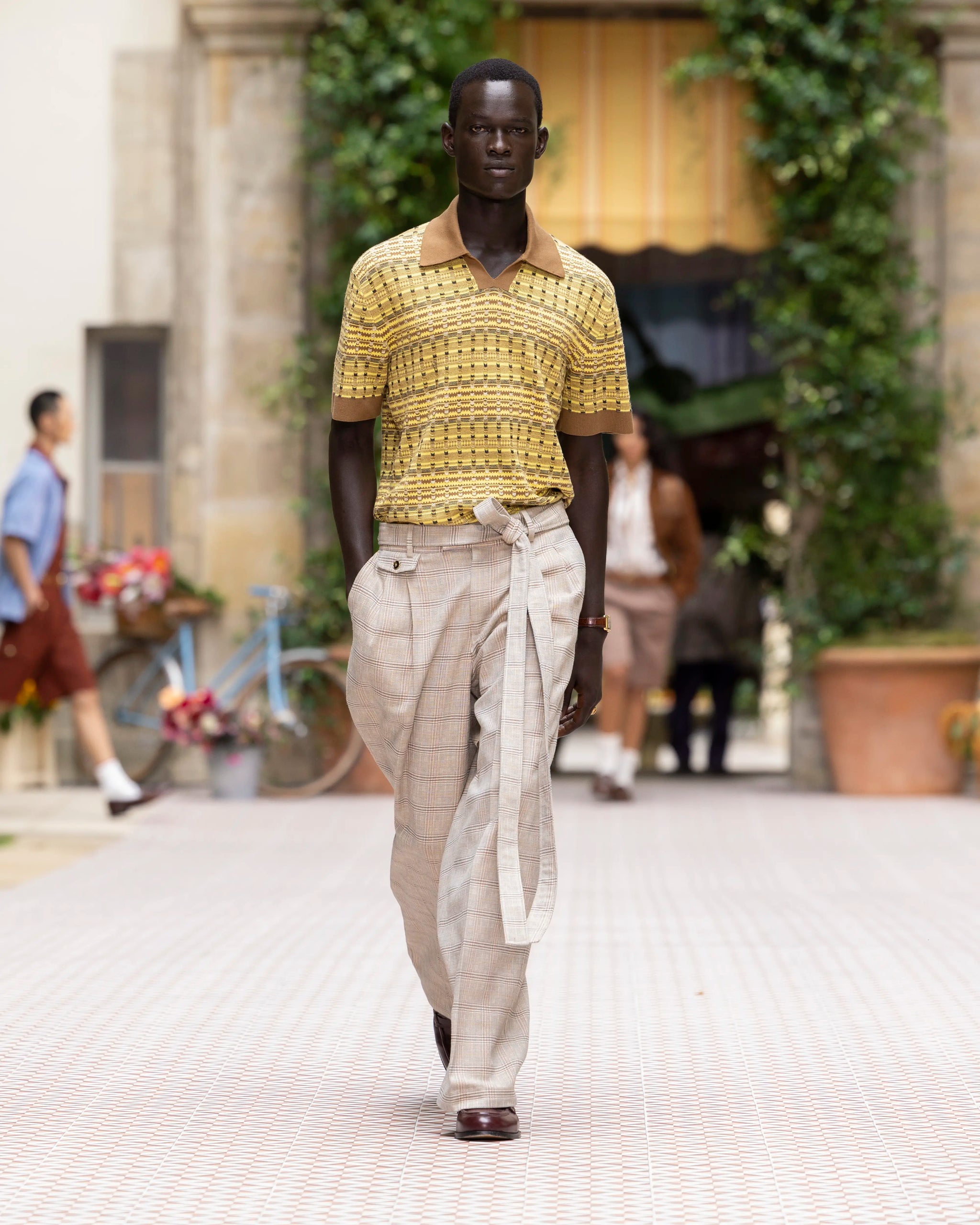 Drôle de Monsieur - Drôle de Monsieur