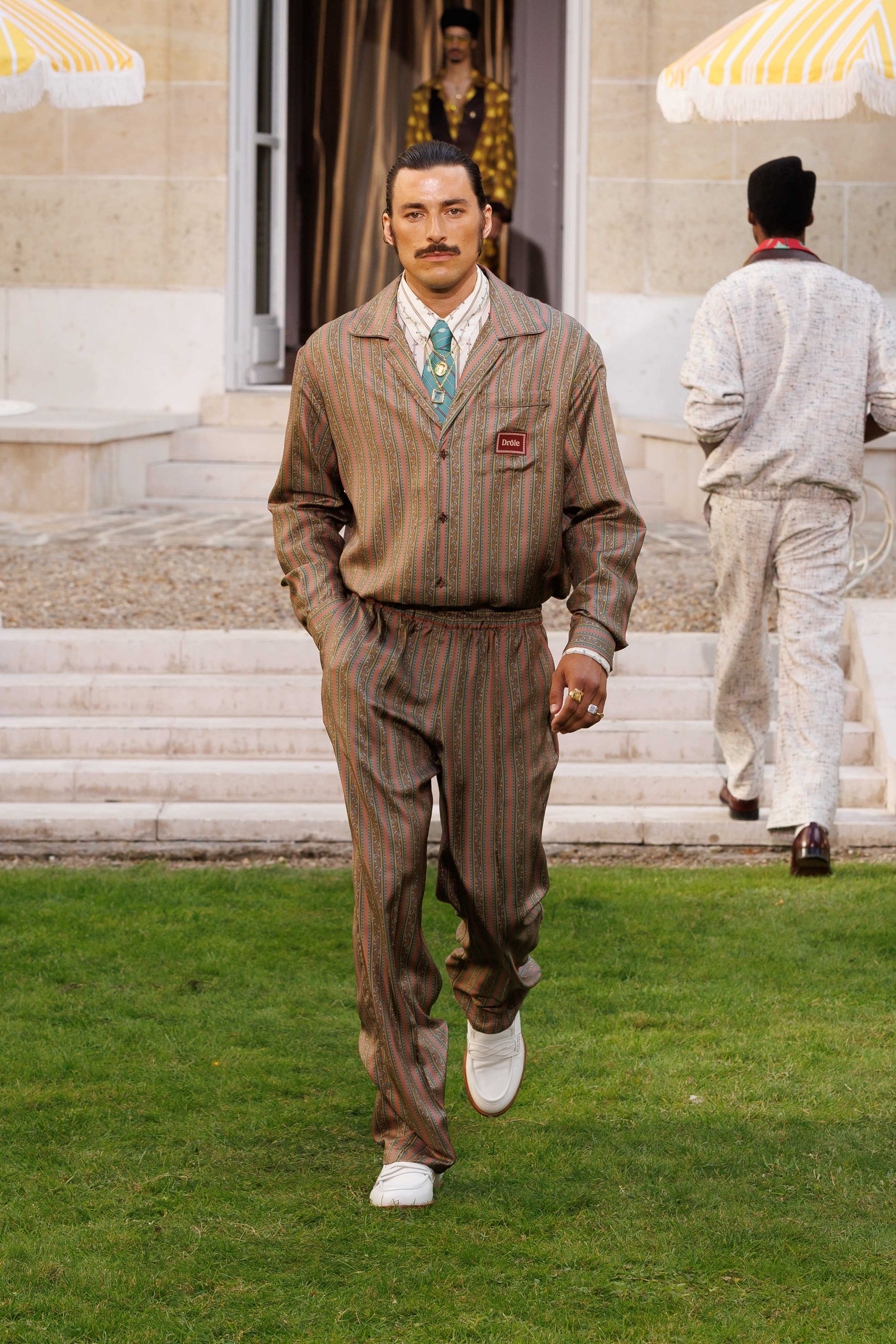 Drôle de Monsieur - Drôle de Monsieur