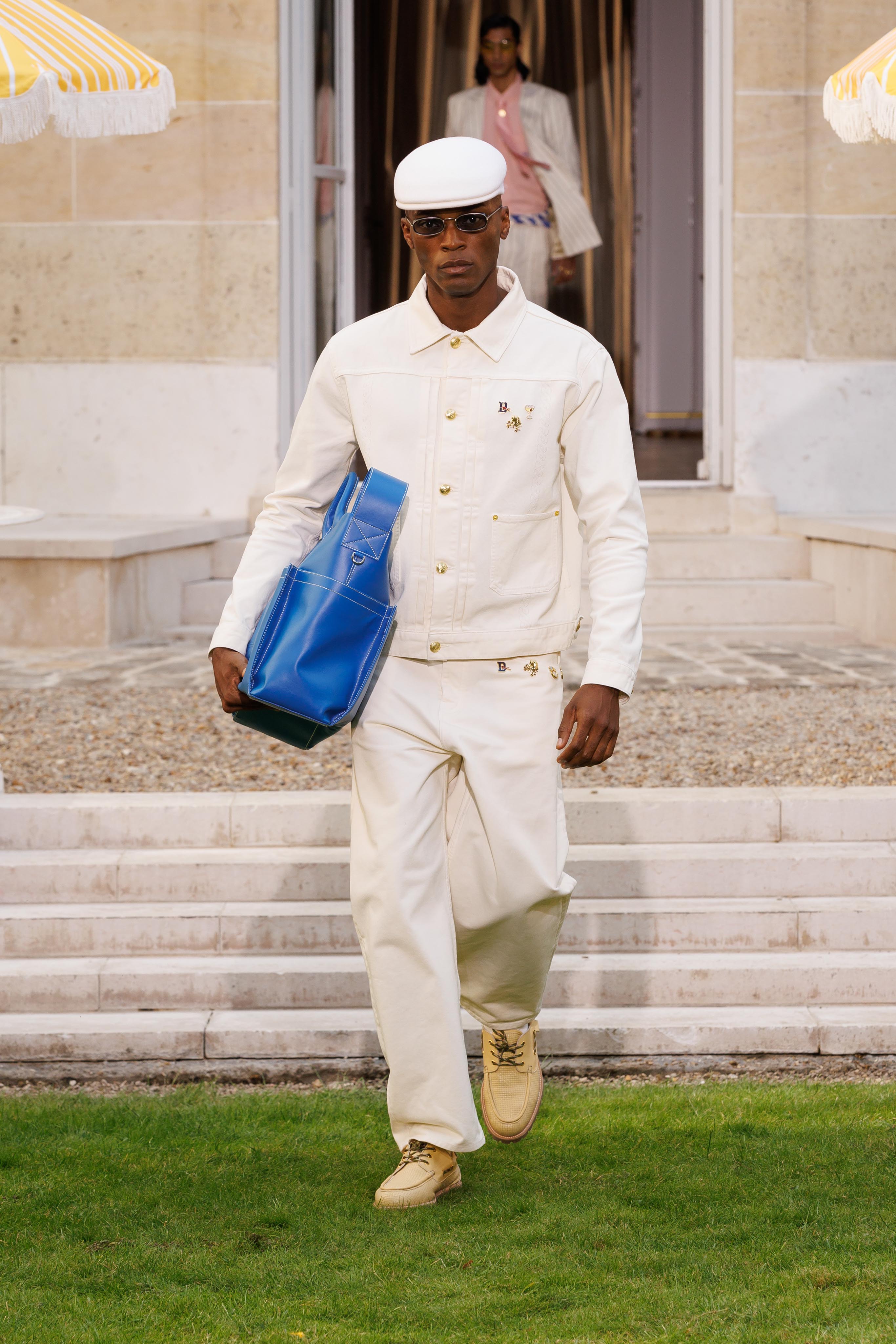 パーカー・フーディ DROLE DE MONSIEUR SS25 (HO168 CO127LIGHTPINK) Runway Show SS25